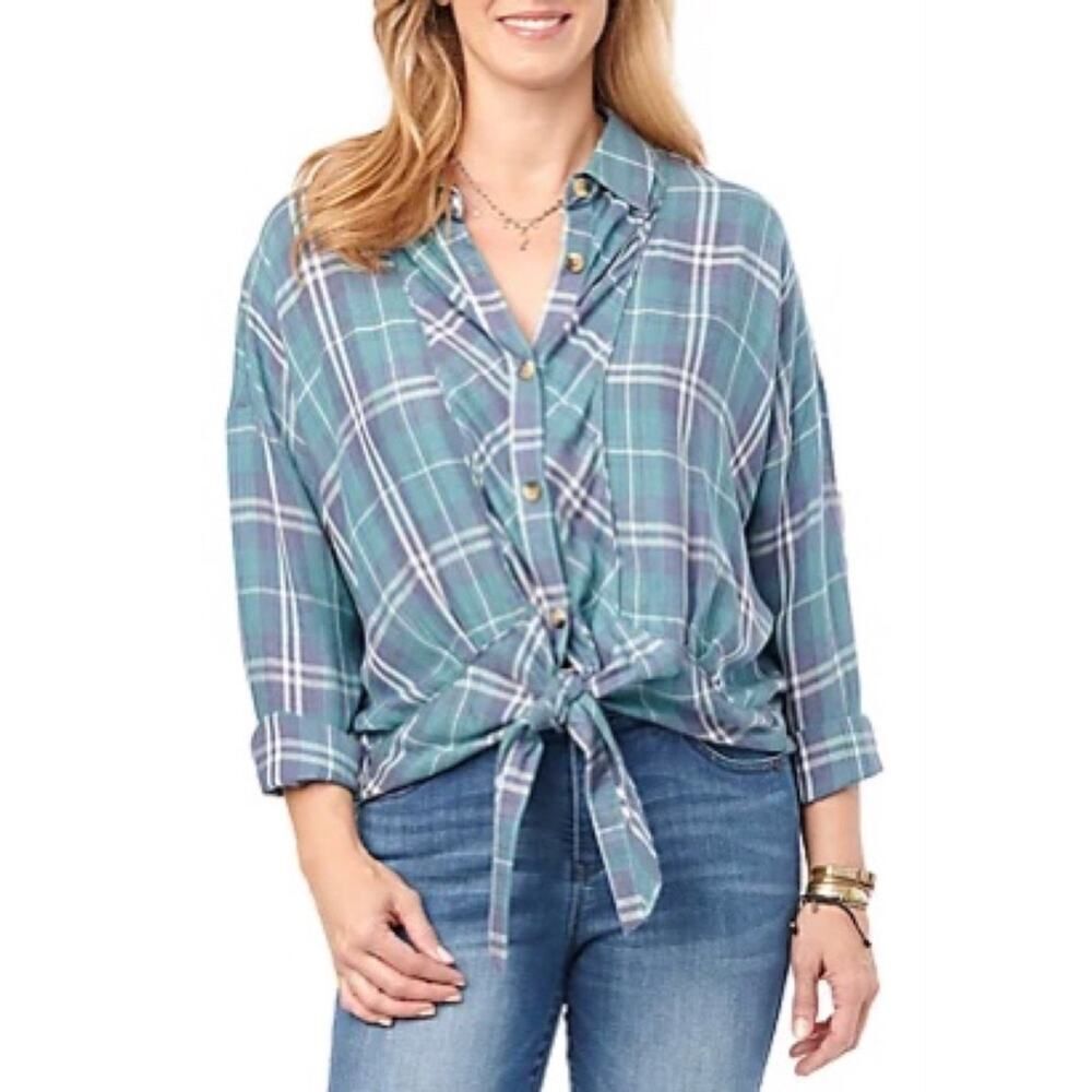 🌷5 for $25 Democracy Tie Front Hem Plaid Top